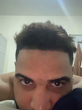 luismanuel 1998 online show from June 14, 2026, 10:33 pm
