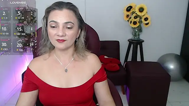 Snapshot of ana_milf chatting on April 8, 2026, 1:23 pm ana milf online show from April 8, 2026, 1:23 pm