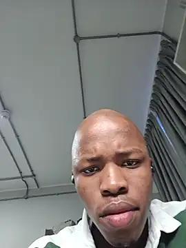 Mejjlunje540 online show from April 13, 2026, 8:29 am