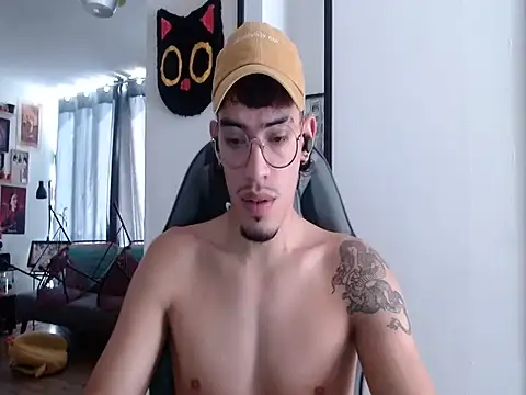 Snapshot of BigDragonBoy chatting on March 14, 2026, 7:09 pm BigDragonBoy online show from March 14, 2026, 7:09 pm