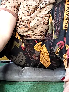 Snapshot of Mie610 chatting on February 9, 2026, 1:03 am Mie610 online show from February 9, 2026, 1:03 am