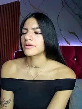 liss hot  online show from September 18, 2025, 9:40 pm