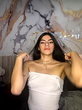 liss hot  online show from October 23, 2025, 9:02 pm