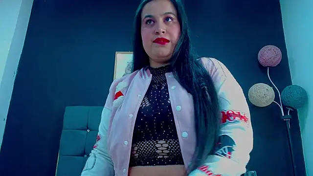 mia xx1 online show from September 29, 2025, 9:20 pm