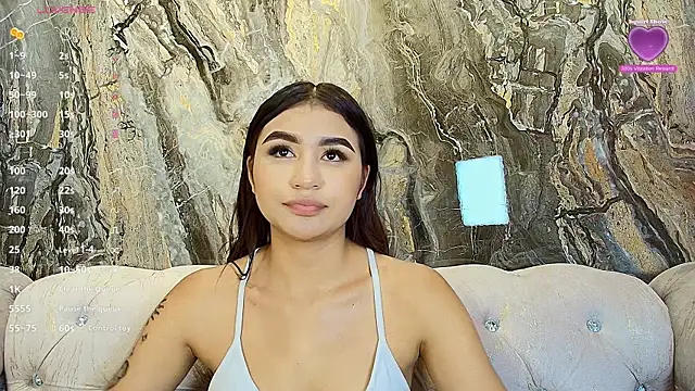 Zayda 1 online show from March 13, 2025, 7:06 pm