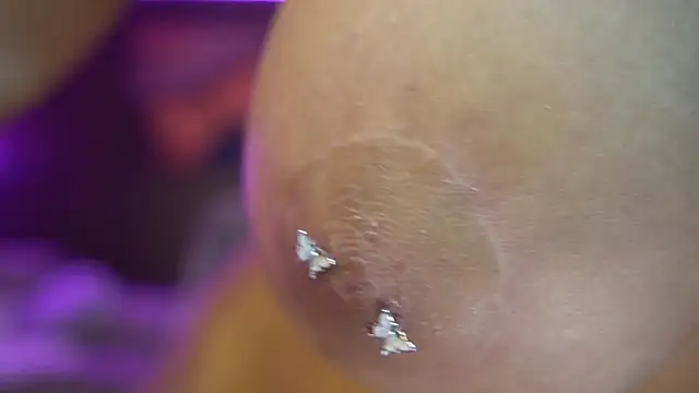 MolyStone online show from April 2, 2026, 4:41 am