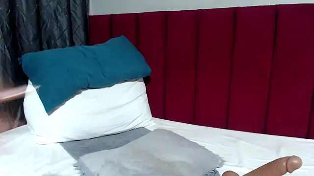 Mochabae online show from November 18, 2025, 4:05 am