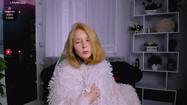 Ketrin n  online show from November 10, 2025, 6:07 am