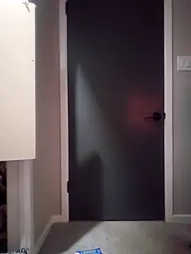 Snapshot of LongandEasy77 chatting on February 17, 2026, 8:39 pm LongandEasy77 online show from February 17, 2026, 8:39 pm