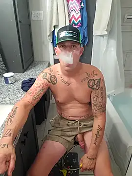 Snapshot of LongandEasy77 chatting on November 9, 2025, 9:02 am LongandEasy77 online show from November 9, 2025, 9:02 am