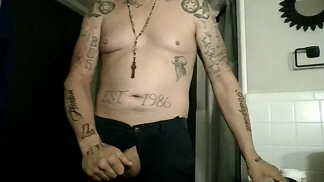 Snapshot of LongandEasy77 chatting on January 17, 2026, 4:49 am LongandEasy77 online show from January 17, 2026, 4:49 am