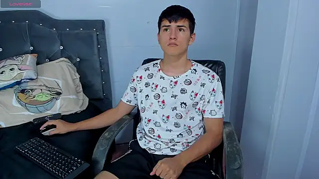 Snapshot of Jacobb_Lee chatting on December 4, 2025, 8:30 pm Jacobb Lee online show from December 4, 2025, 8:30 pm