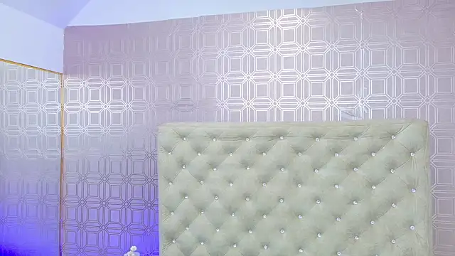 Snapshot of Sara_Desire chatting on September 20, 2025, 12:10 pm Sara Desire online show from September 20, 2025, 12:10 pm