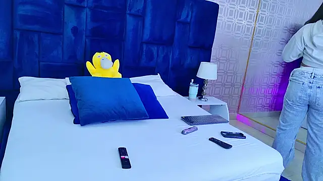 Snapshot of Sara_Desire chatting on February 5, 2026, 11:39 am Sara Desire online show from February 5, 2026, 11:39 am