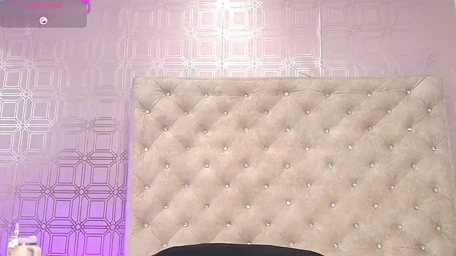 Snapshot of Sara_Desire chatting on March 12, 2025, 3:40 pm Sara Desire online show from March 12, 2025, 3:40 pm