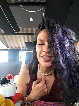 rebekka simpson online show from December 22, 2025, 8:31 pm