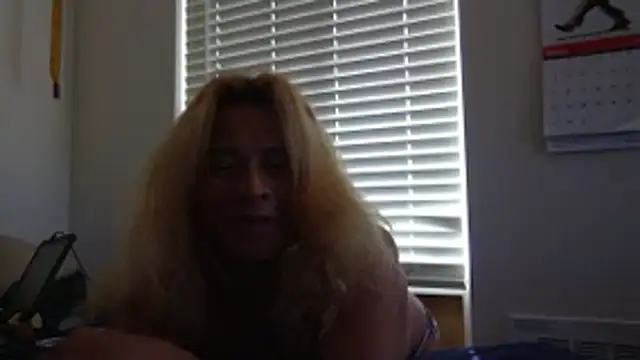 Snapshot of allissonw13 chatting on April 3, 2026, 9:54 pm allissonw13 online show from April 3, 2026, 9:54 pm