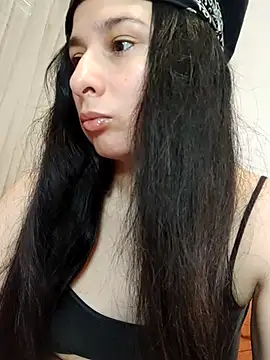 Snapshot of Bigyummmzul chatting on February 26, 2025, 4:38 pm Bigyummmzul online show from February 26, 2025, 4:38 pm