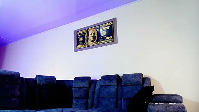 Snapshot of JeremyLowe chatting on October 28, 2025, 8:08 pm JeremyLowe online show from October 28, 2025, 8:08 pm