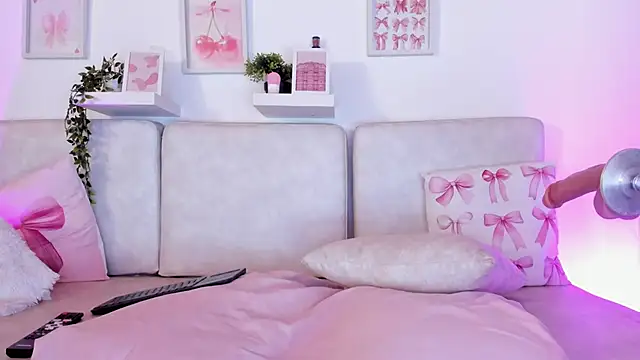 Malka Burning online show from October 14, 2025, 8:20 pm