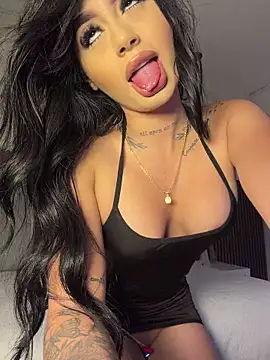 Snapshot of SOPHICARTERS chatting on January 7, 2026, 11:26 am SOPHICARTERS online show from January 7, 2026, 11:26 am