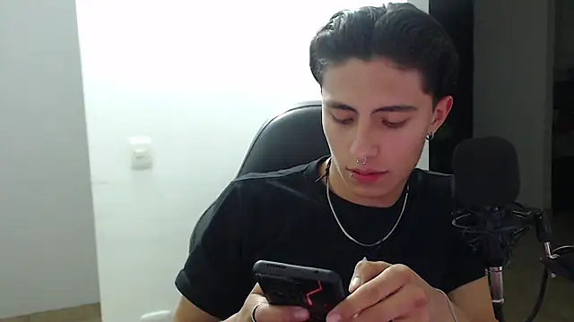 jay dimarco2 online show from September 10, 2025, 2:21 am