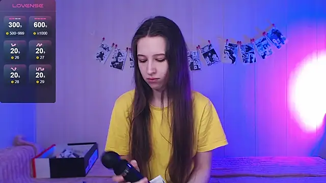 Snapshot of ur_kitty__ chatting on December 20, 2025, 11:02 am ur kitty online show from December 20, 2025, 11:02 am