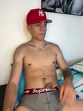 Snapshot of santiago_sosa24 chatting on May 8, 2026, 12:53 pm santiago sosa24 online show from May 8, 2026, 12:53 pm