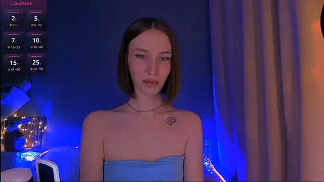 ellaamber online show from March 8, 2025, 1:50 am