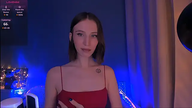 ellaamber online show from February 6, 2025, 12:11 am