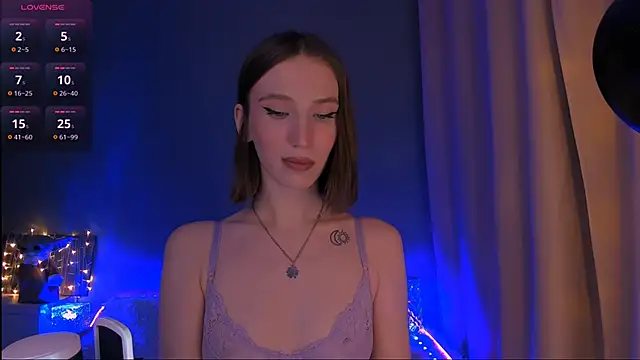 ellaamber online show from February 12, 2025, 8:59 am