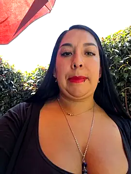 Snapshot of Bella_keny chatting on June 11, 2026, 4:04 pm Bella keny online show from June 11, 2026, 4:04 pm