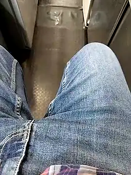 Snapshot of A_man_in_public chatting on October 4, 2025, 11:34 am A man in public online show from October 4, 2025, 11:34 am