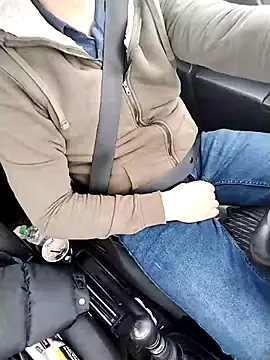 Snapshot of A_man_in_public chatting on January 7, 2026, 11:26 am A man in public online show from January 7, 2026, 11:26 am