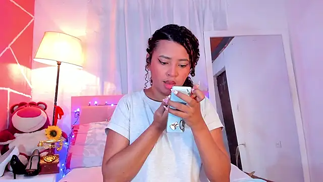 Snapshot of JessyZoe chatting on June 1, 2026, 1:44 pm JessyZoe online show from June 1, 2026, 1:44 pm