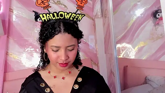 Snapshot of JessyZoe chatting on October 28, 2025, 3:55 pm JessyZoe online show from October 28, 2025, 3:55 pm