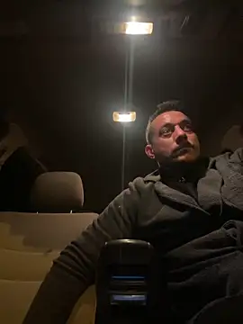 Karadeniz6153 online show from February 12, 2025, 12:58 am