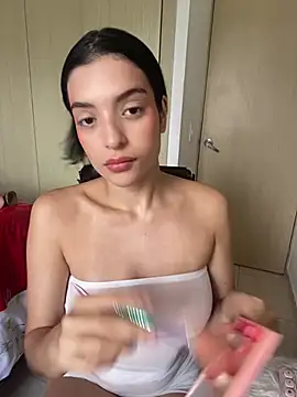 Snapshot of dakota_le chatting on March 21, 2025, 1:45 pm dakota le online show from March 21, 2025, 1:45 pm