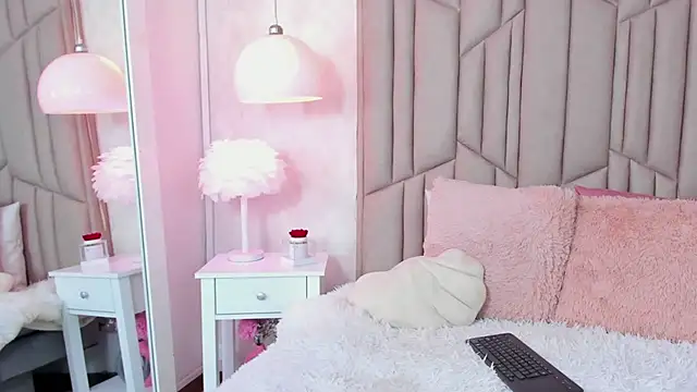 Snapshot of AudreyElla chatting on February 2, 2025, 9:34 pm AudreyElla online show from February 2, 2025, 9:34 pm