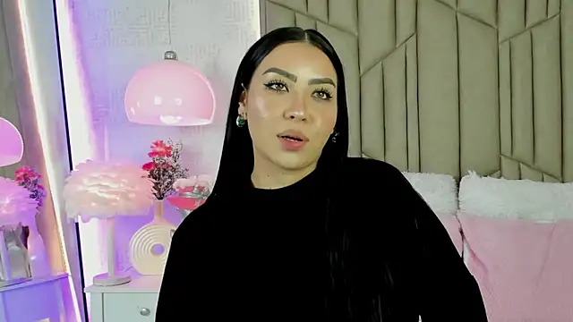 Snapshot of AudreyElla chatting on October 13, 2025, 4:47 am AudreyElla online show from October 13, 2025, 4:47 am