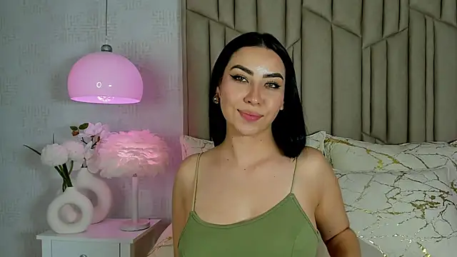 Snapshot of AudreyElla chatting on May 21, 2026, 10:29 pm AudreyElla online show from May 21, 2026, 10:29 pm