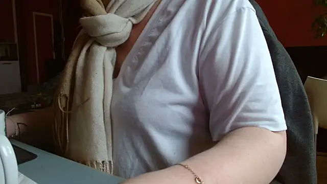 Snapshot of cruellaculdenfer67 chatting on March 16, 2026, 8:18 am cruellaculdenfer67 online show from March 16, 2026, 8:18 am