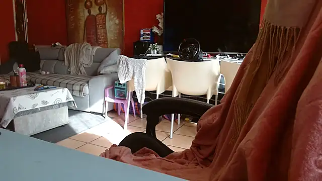 Snapshot of cruellaculdenfer67 chatting on February 25, 2026, 1:44 pm cruellaculdenfer67 online show from February 25, 2026, 1:44 pm