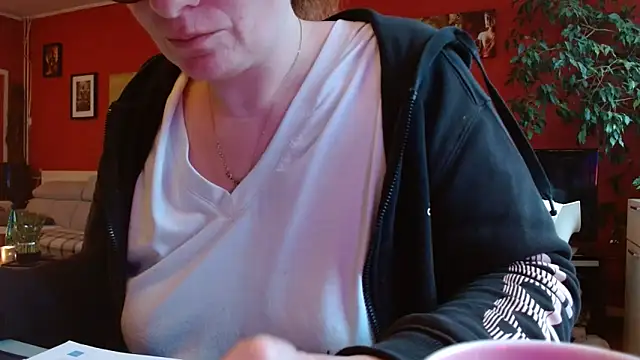 Snapshot of cruellaculdenfer67 chatting on April 3, 2026, 7:15 am cruellaculdenfer67 online show from April 3, 2026, 7:15 am