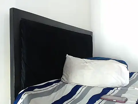 Snapshot of island_girls22 chatting on November 30, 2025, 10:49 am island girls22 online show from November 30, 2025, 10:49 am