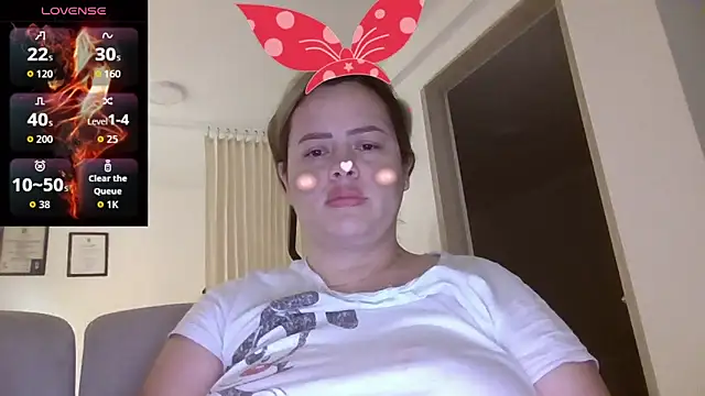 Snapshot of saramartinez1000 chatting on September 18, 2025, 1:25 pm saramartinez1000 online show from September 18, 2025, 1:25 pm