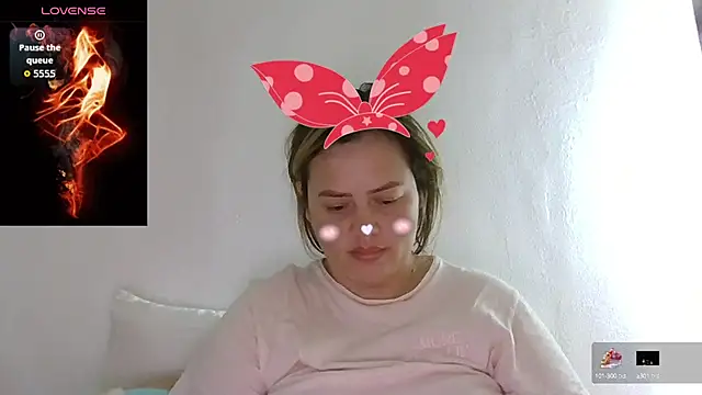 Snapshot of saramartinez1000 chatting on September 17, 2025, 4:09 pm saramartinez1000 online show from September 17, 2025, 4:09 pm