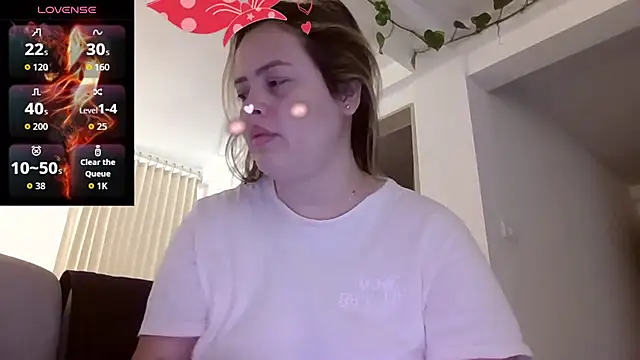 Snapshot of saramartinez1000 chatting on September 14, 2025, 3:34 pm saramartinez1000 online show from September 14, 2025, 3:34 pm