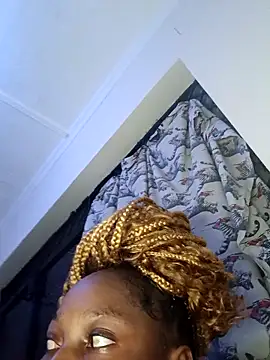 Midnight Clique  online show from November 17, 2025, 5:50 pm