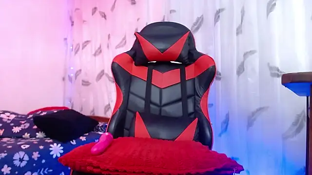 Snapshot of tania_060101 chatting on October 2, 2025, 7:28 pm tania 060101 online show from October 2, 2025, 7:28 pm